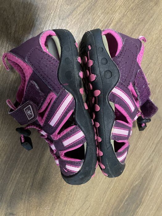 Босоніжки, сандалі, взуття Kamik р 27,