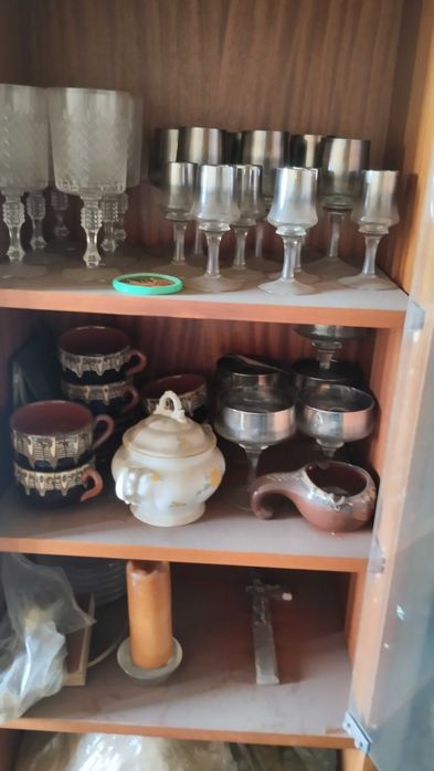 Stara porcelana, szkliwo, wazony i inne. Po likwidacji mieszkania