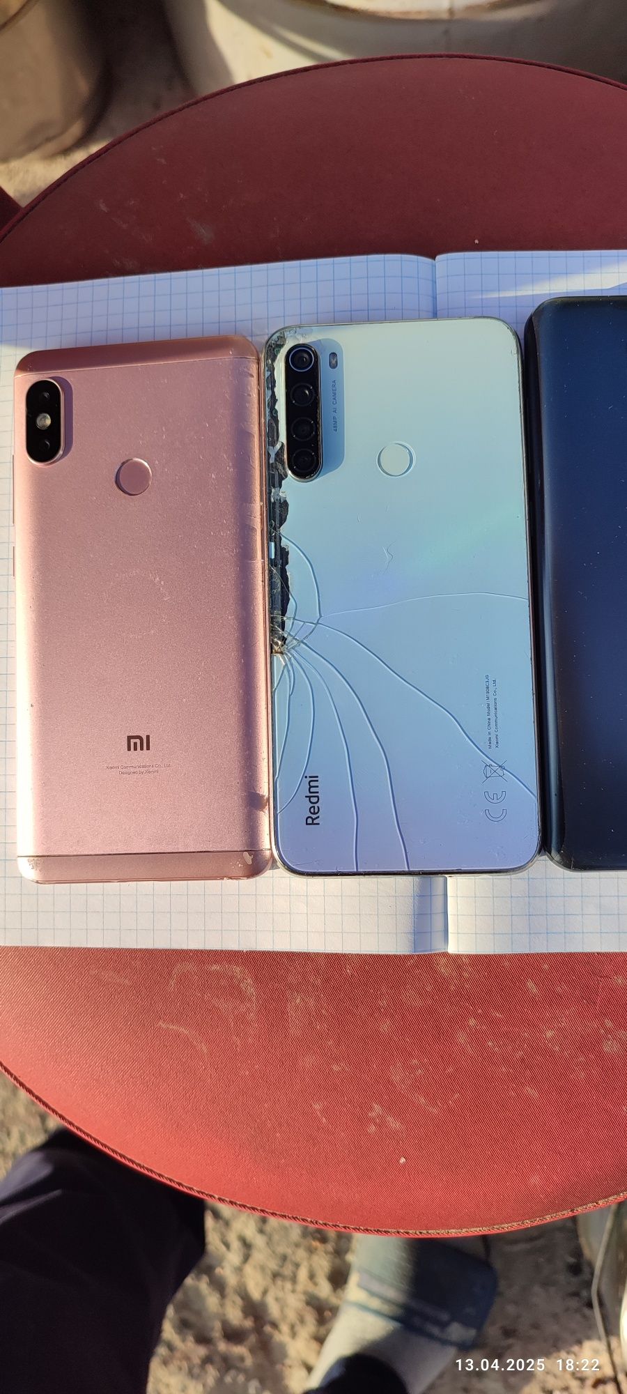 Продам телефоны Samsung и Xiaomi redmi.