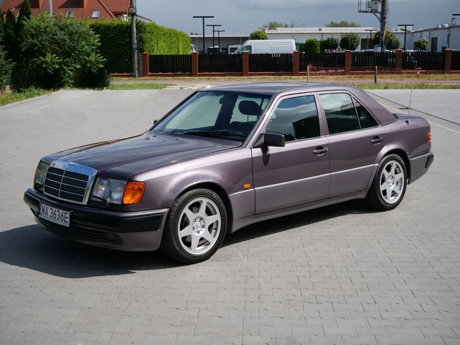 Mercedes-Benz W124 (1984-1993) Mercedes Benz 500E Bornite niski przebieg czarne wnetrze