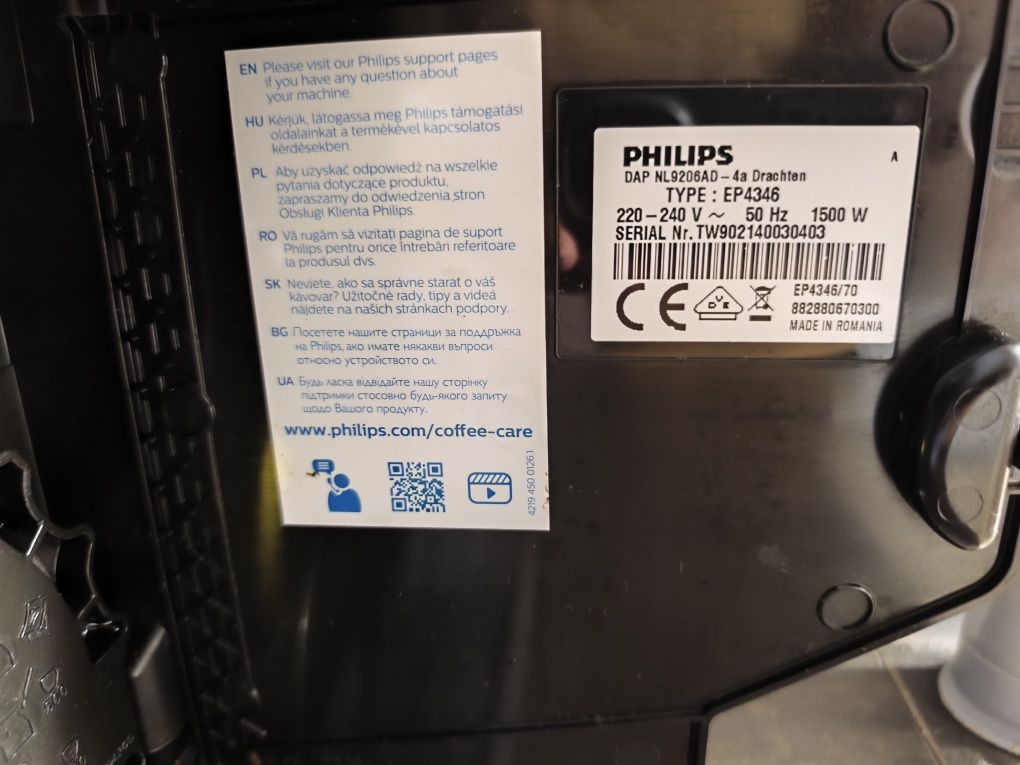 Ekspres ciśnieniowy Philips LatteGo EP4346/70