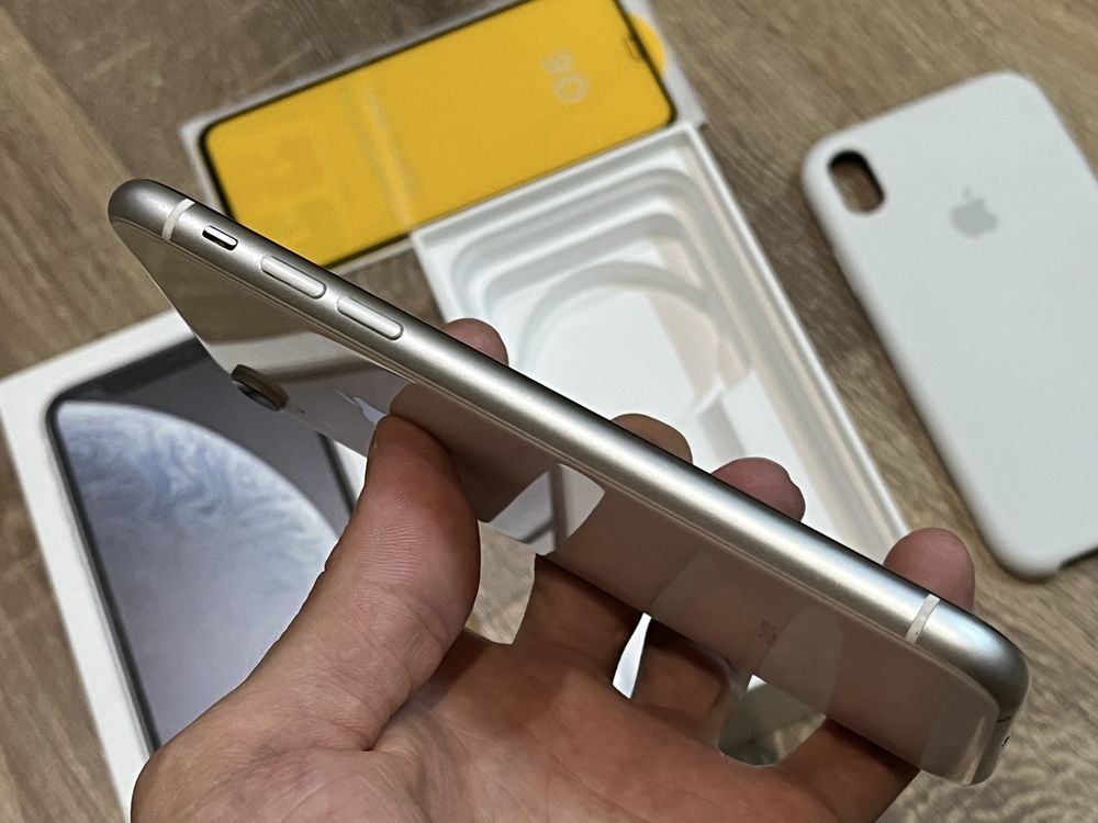 iPhone XR 256Gb Neverlock весь оригiнал Айфон 10р