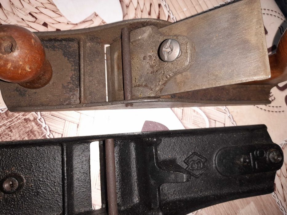 Продам шерхебель - рубанок с прямым ножом для грубых работ.