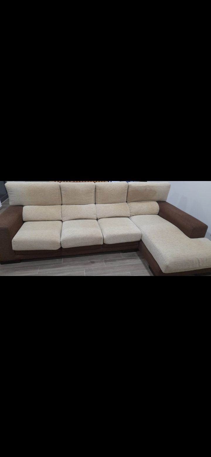 Sofá com Chaise-Long