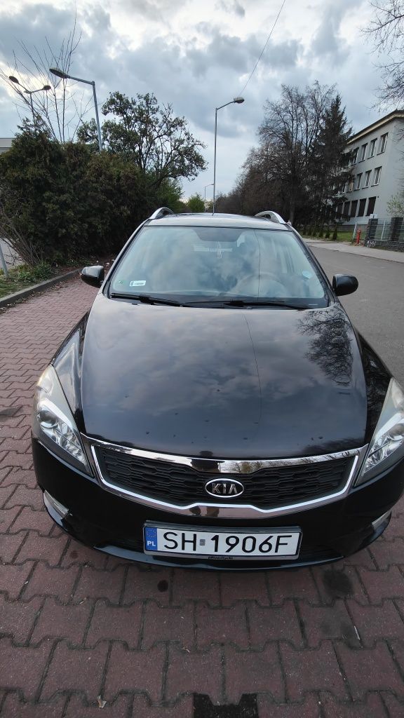 Kia cee'd 1,4 109 km 2010