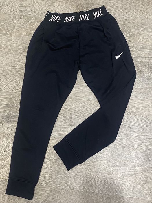 Штаны черные Nike