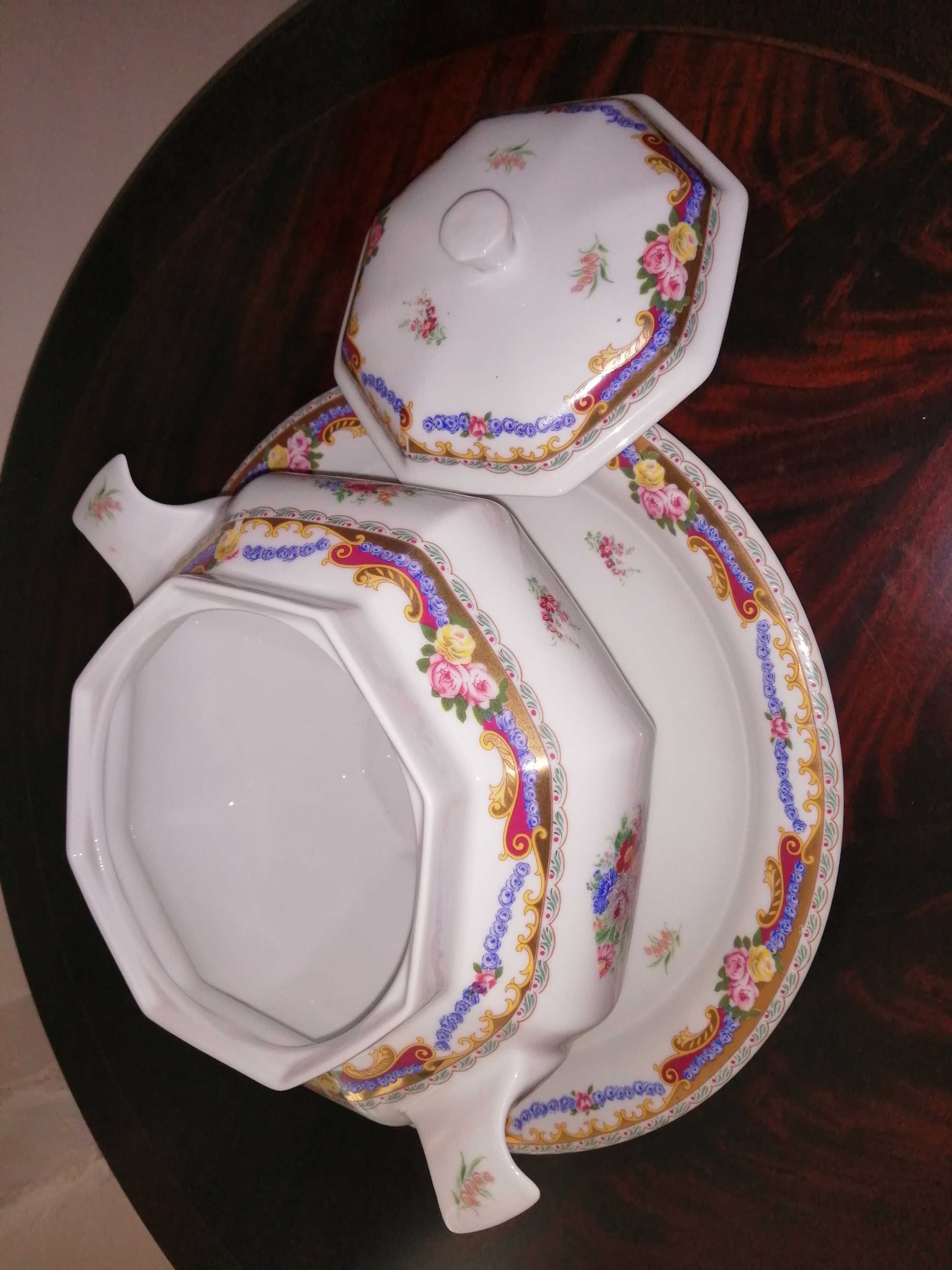 terrina de porcelana