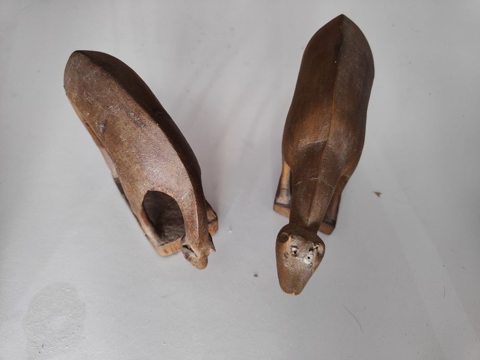 Artigo decorativo em madeira