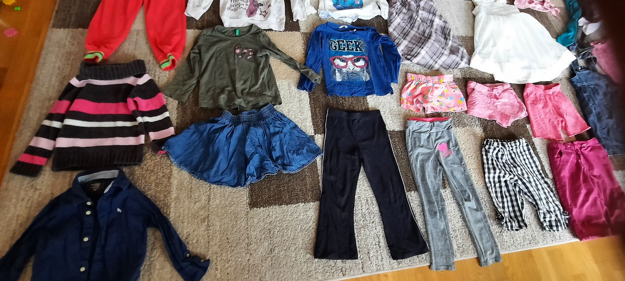 Paka ubranek dla dziewczynki 98/104, ubranka dla dziewczynki 98/104