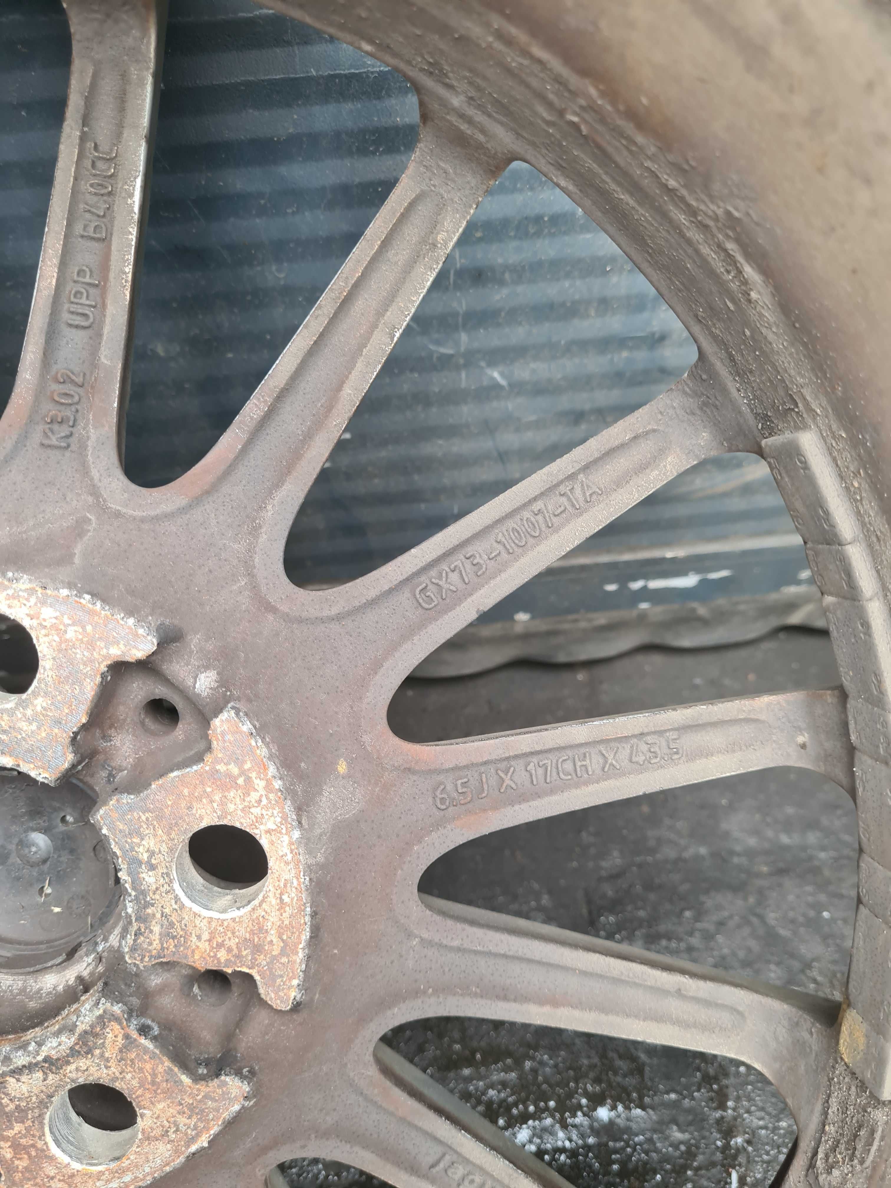 Jaguar XE X760 felga aluminiowa 6.5 J x 17 x 43.5 / GX73-1007-TA