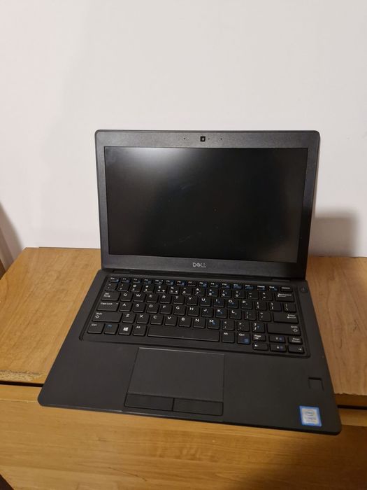 Laptop Dell 5290 i5 8GB, 256SSD, W11 Pro