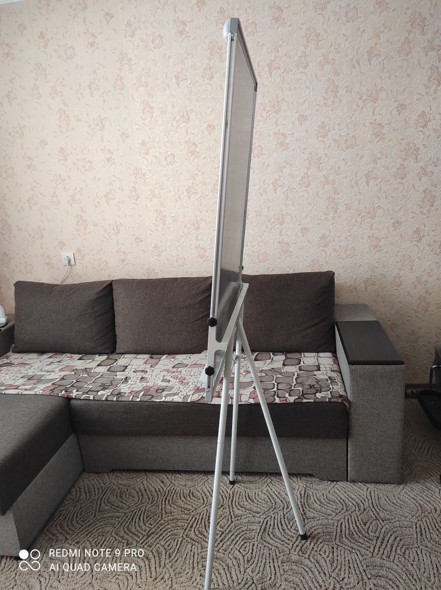 Продам фліпчарт магнітний Axent