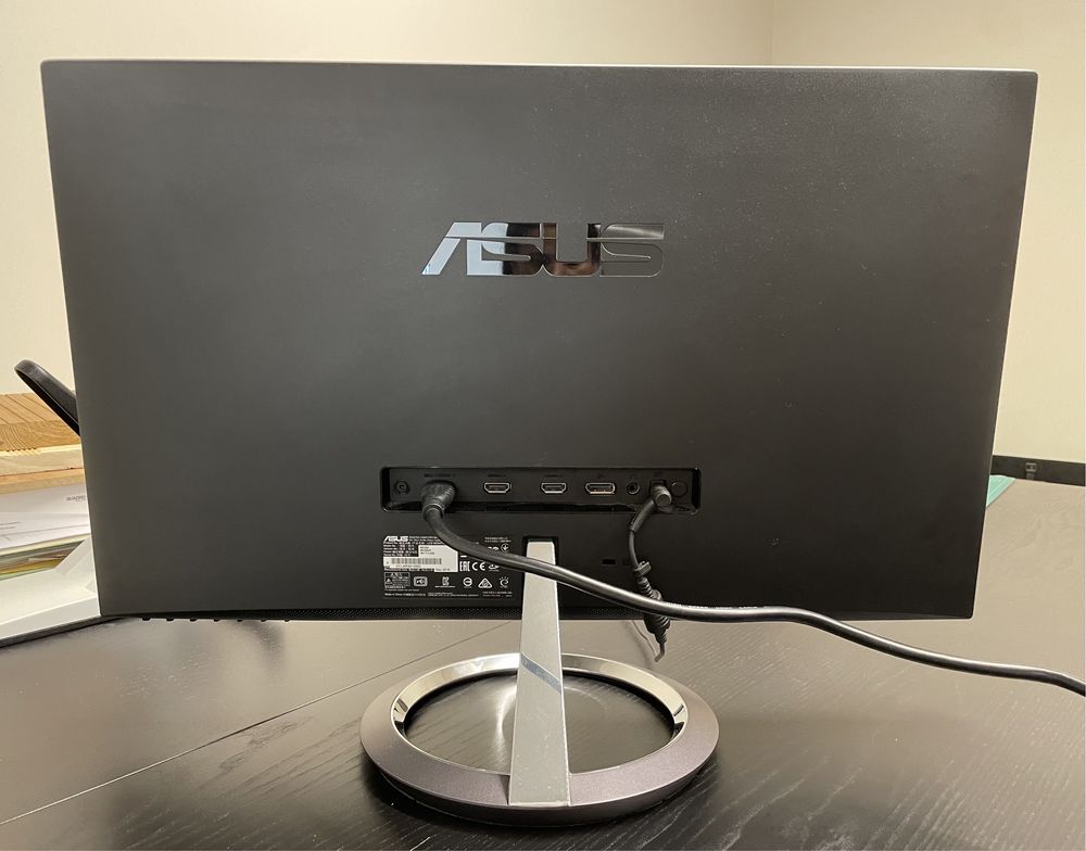 Monitor Asus 25”