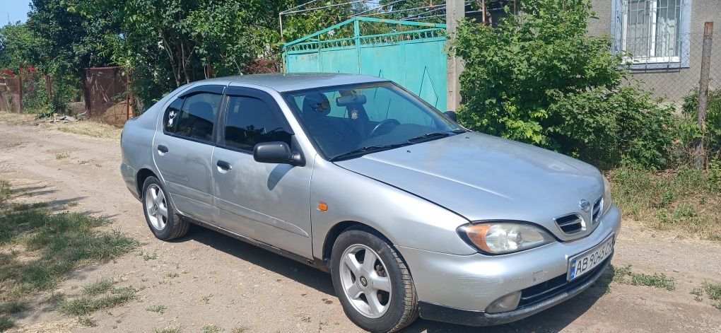 Nissan primera P11