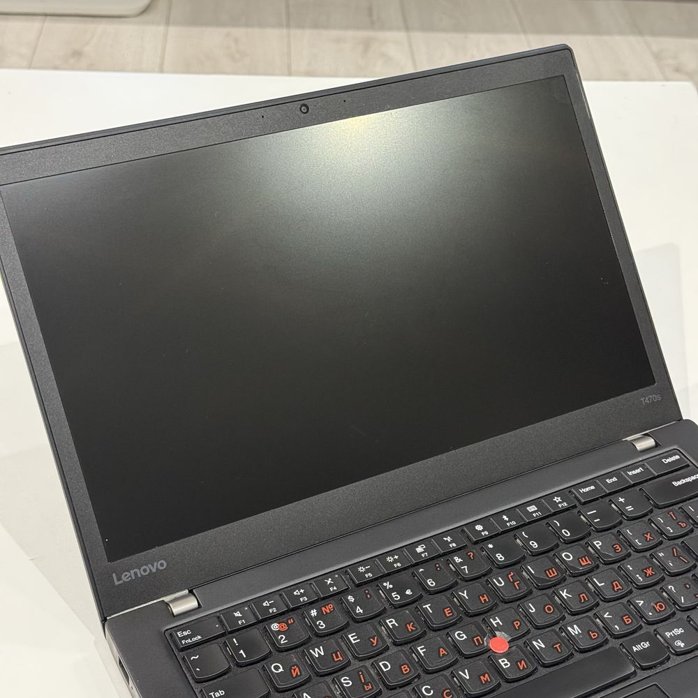Ноутбук Lenovo t470s сенсорный (i5, 8озу) + сумка