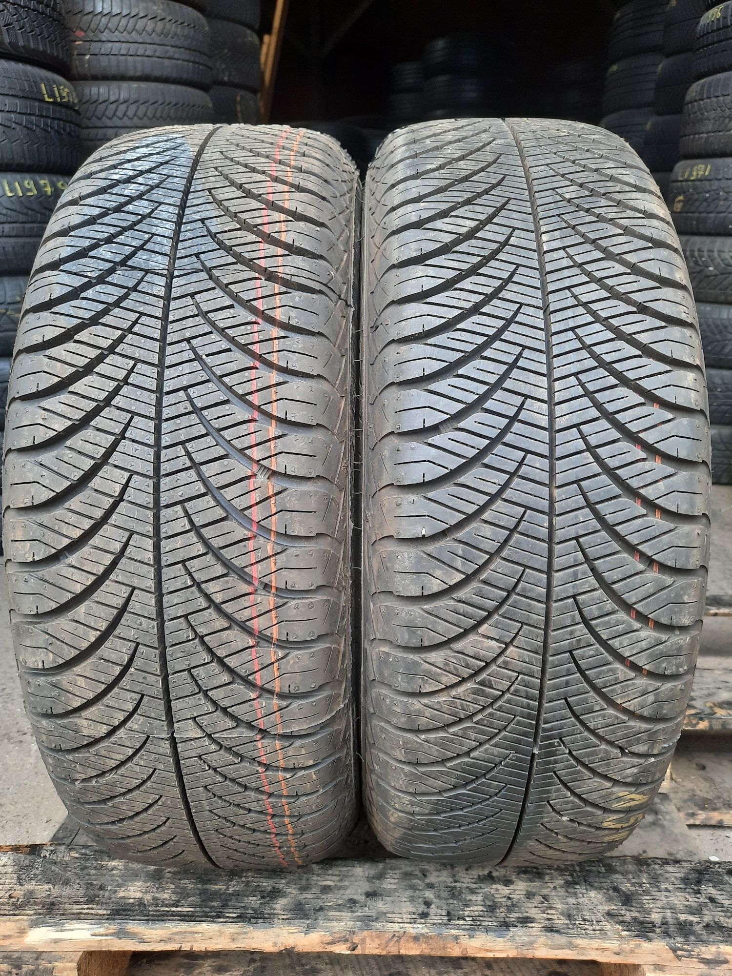 Всесезонні шини 185/60 R15 Goodyear Vector 4Seasons Gen-2 2шт. 99%