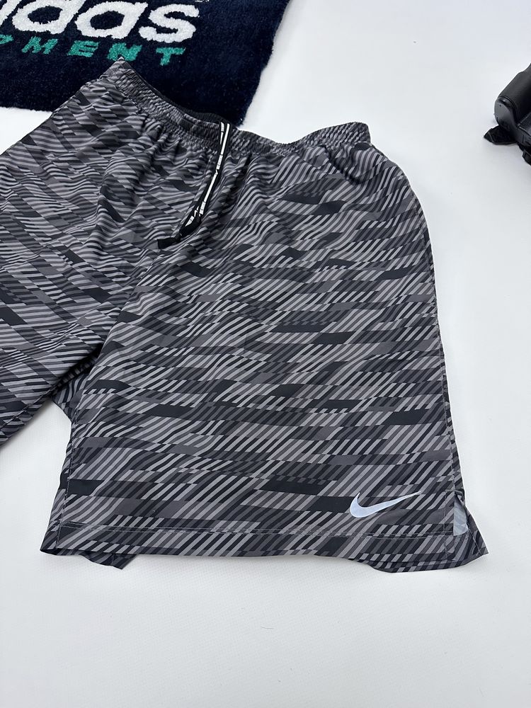 Шорти Nike Dri-Fit, оригінал