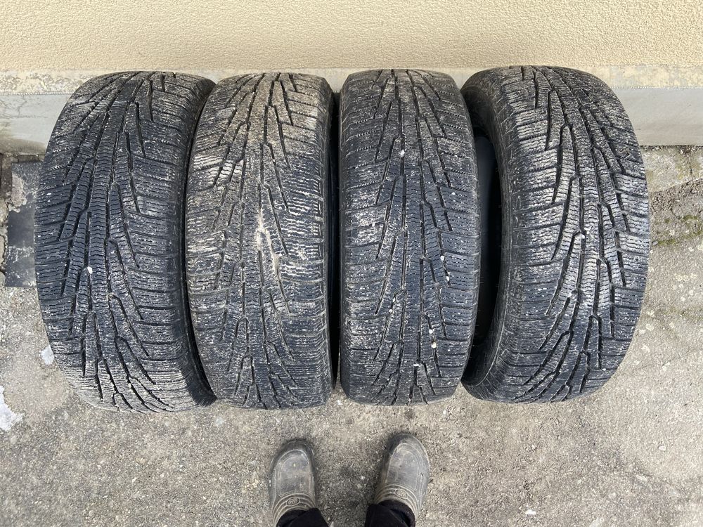 Зимня шина NOKIAN Norbman RS2 215/60r16