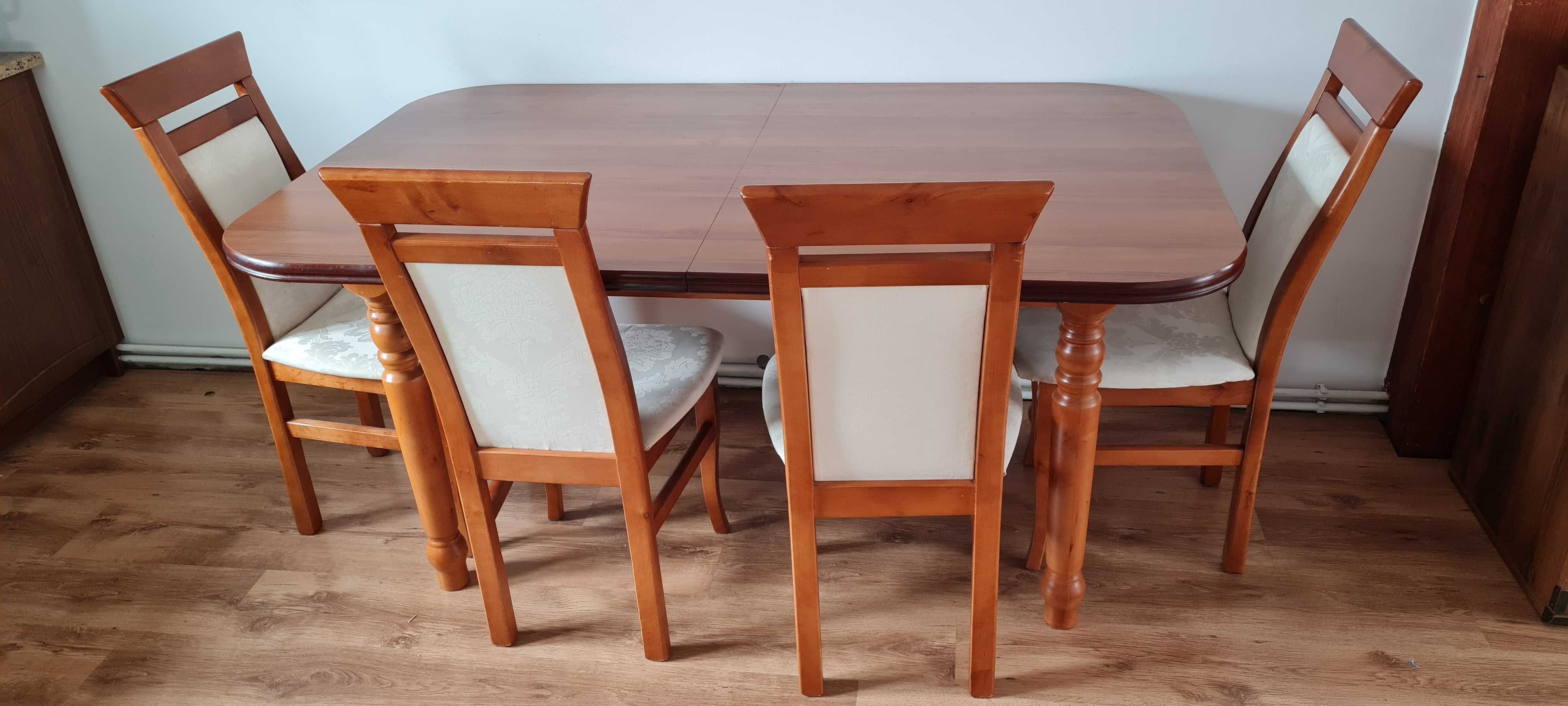Stół rozkladany z 6 krzeslami