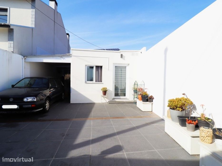 Moradia Terrea Com Quintal