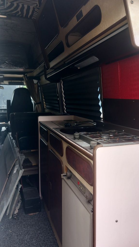 Kamper, camper Mercedes James Cook automat