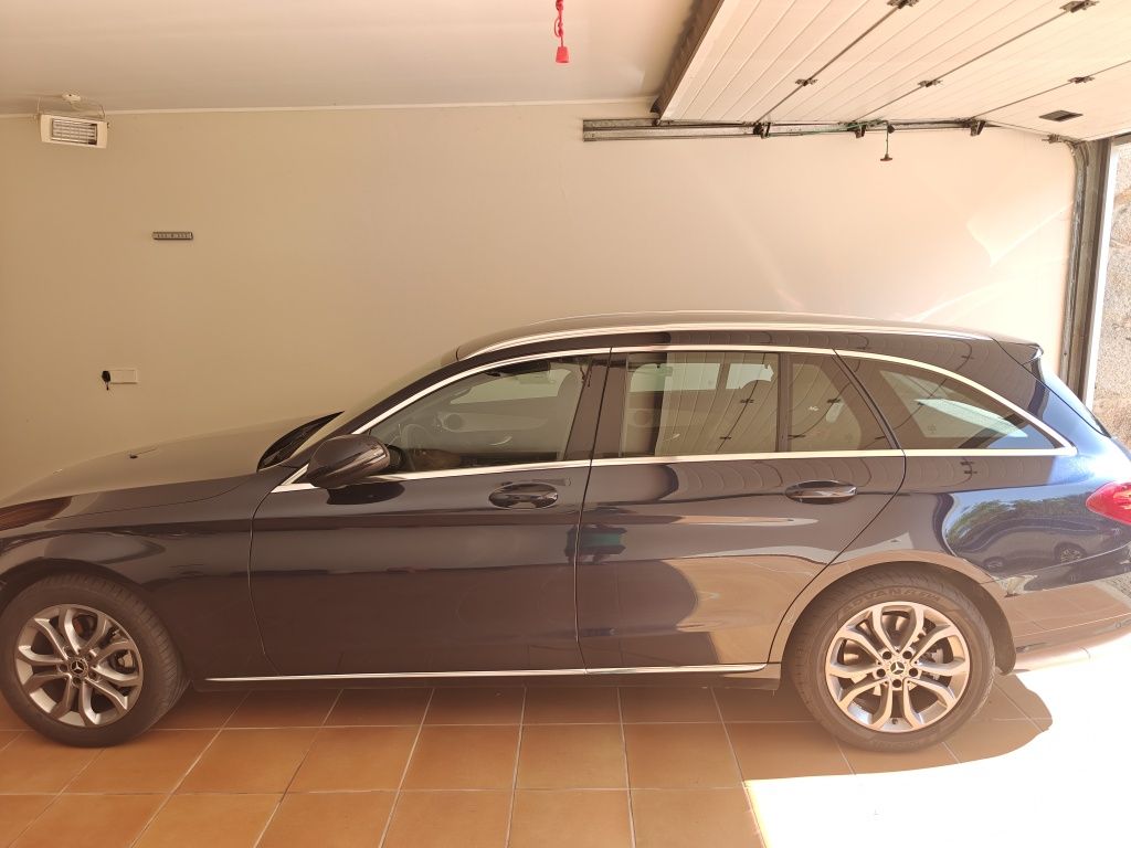Mercedes  C 220d