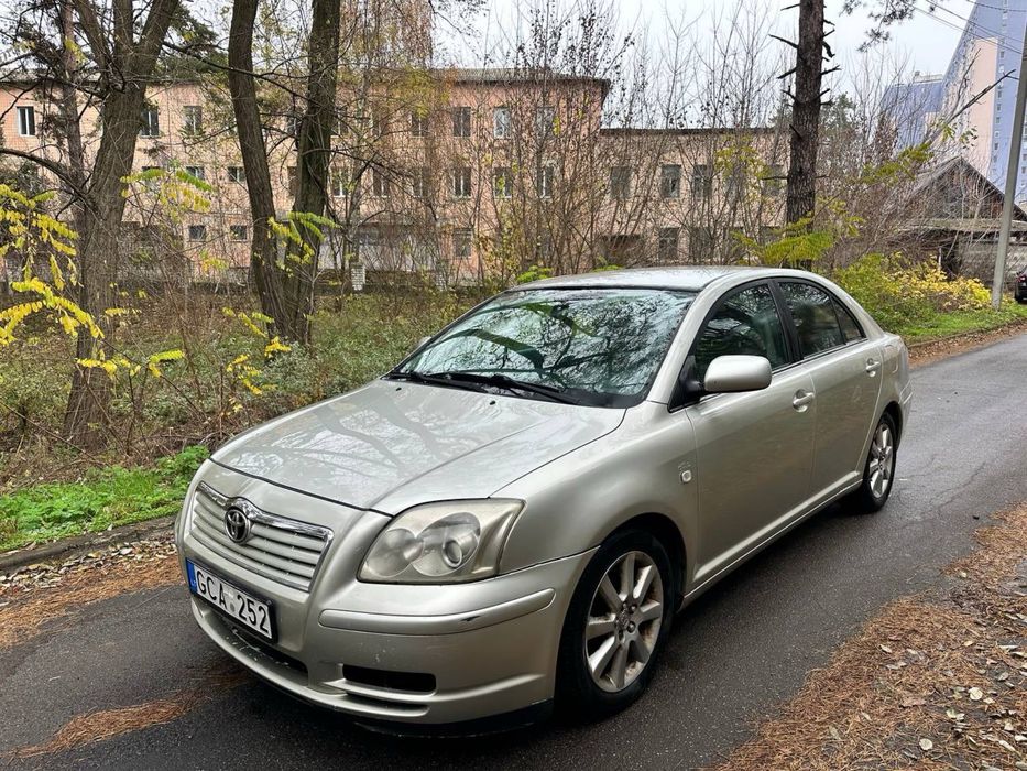 Продам авенсіс 2007рік дізель