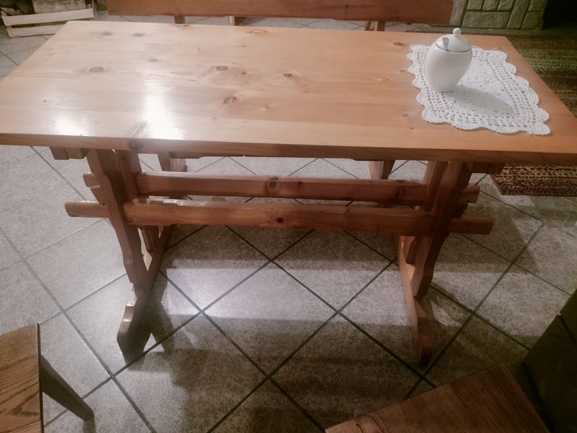 Stół+2 ławki ( komplet)