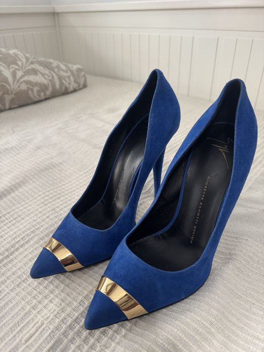 Sapatos de salto zanotti
