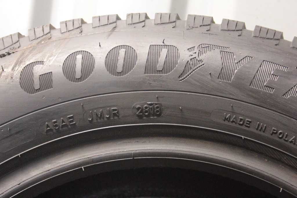 195/65/15 Goodyear UltraGip 9  195/65 R15 91T 8mm