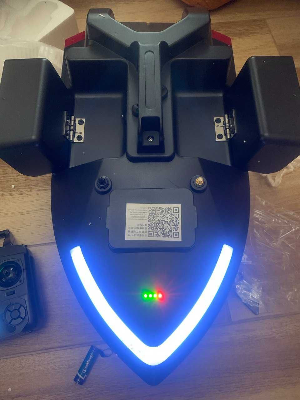 Кораблик для рыбалки карповый прикормочный с gps 40 точек 12000 сумка