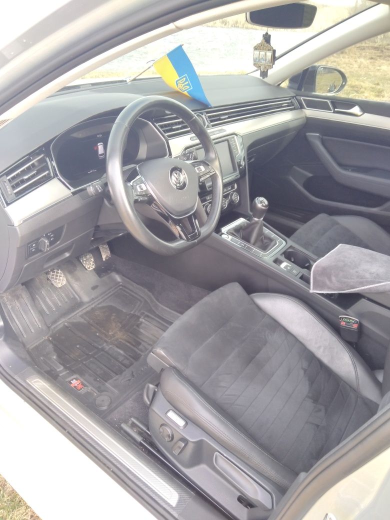 Продам VW R-LINE