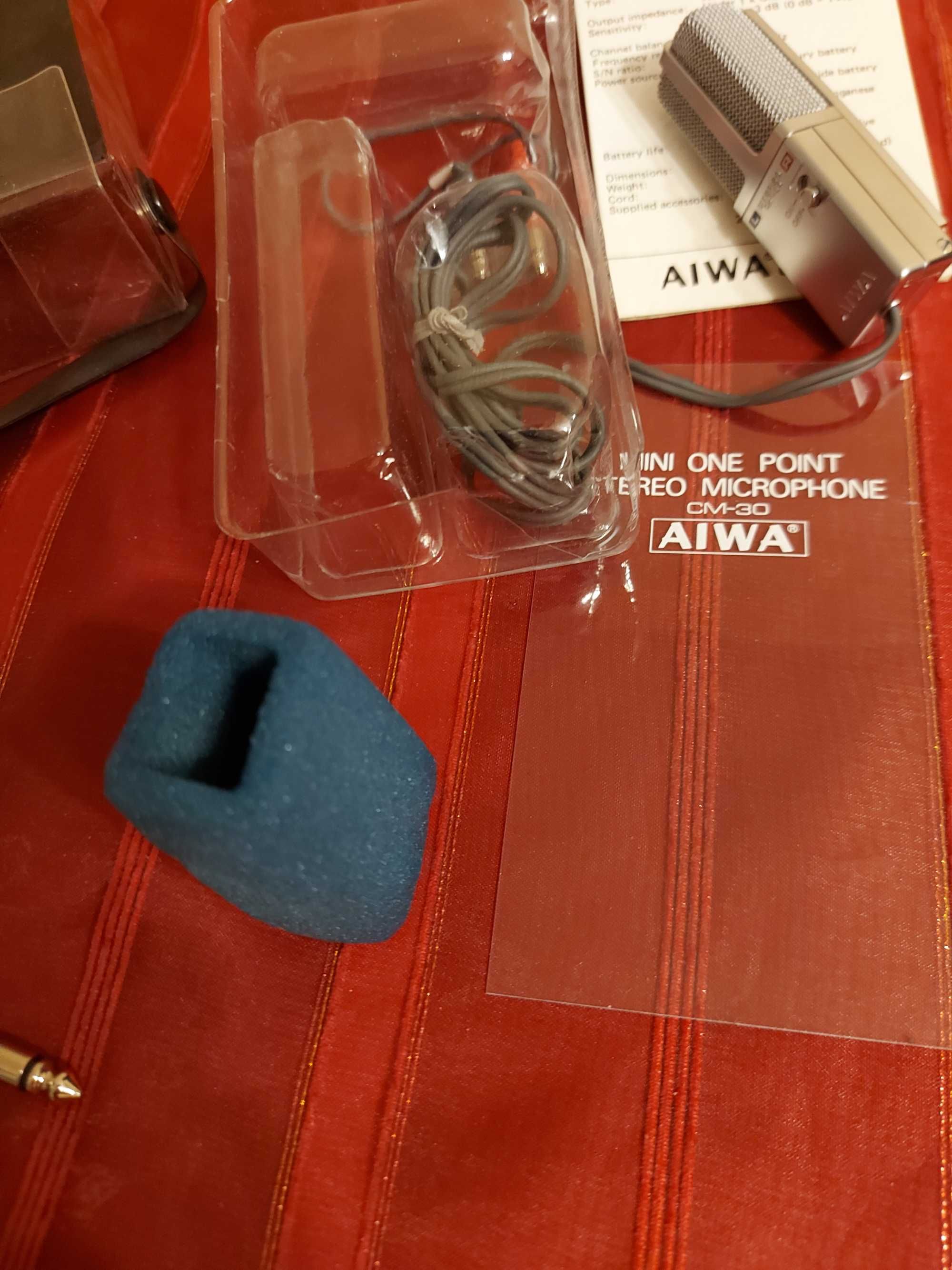 Zabytkowy mikrofon Aiwa. Cudeńko technologiczne z lat 70-tych