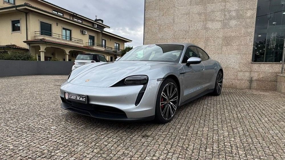 Porsche Taycan 4S