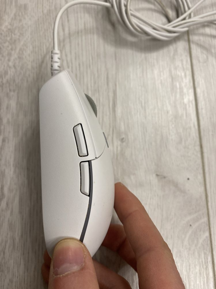 Мишка Logitech g102