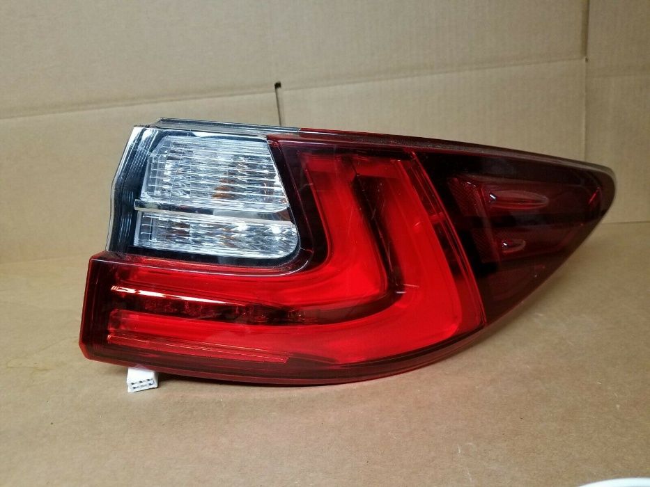 Задний фонарь LEXUS ES300-350 2013-2018 USA