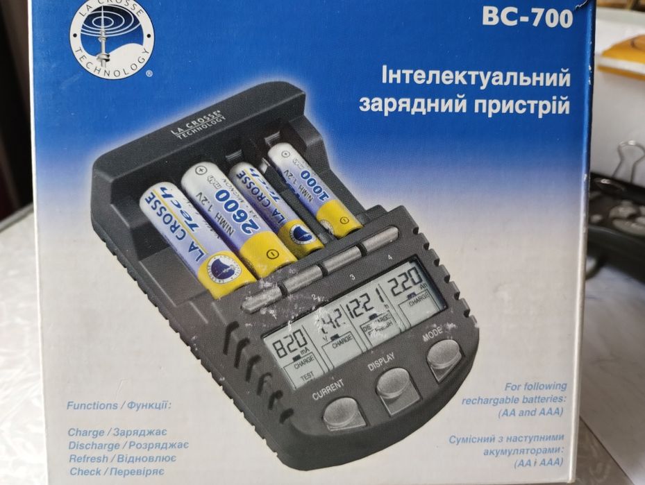 Зарядное устройство Technology BC-700
