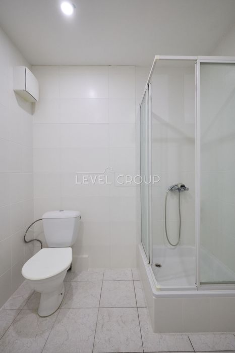 Оренда офісного приміщення з ремонтом Лобановського 9/1