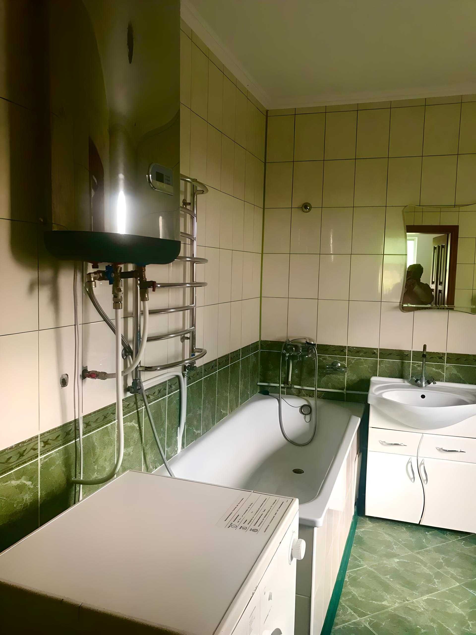 Відпочинок у Хрінниках — Будинок біля води, закрита територія