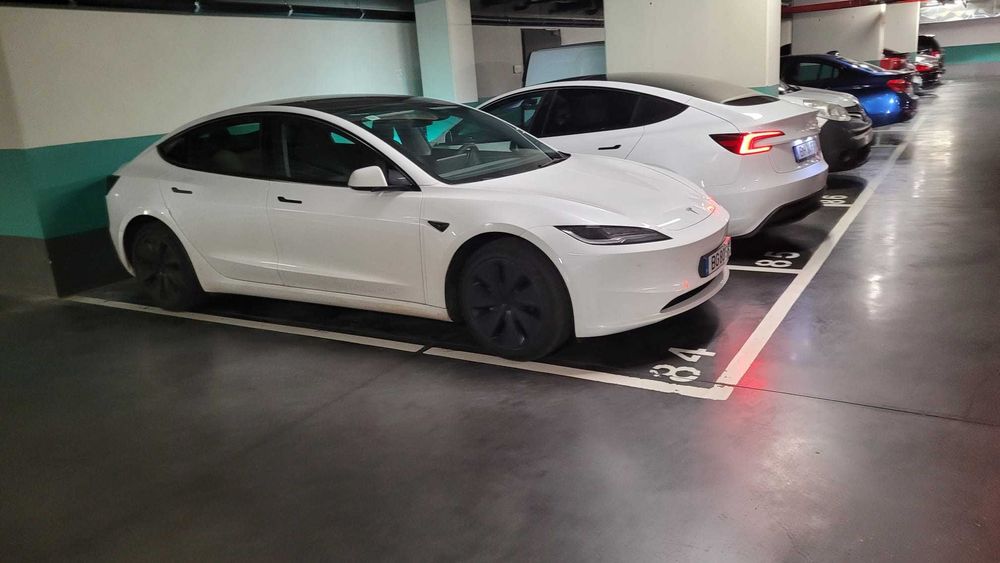 Tesla Model 3 LongRange Highland - 34.000€ + IVA Dedutível