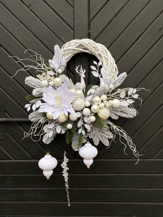 Новорічний набір в білих тонах