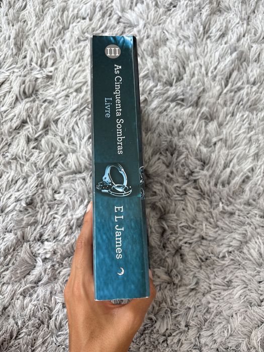Livro as Cinquenta Sombras Livre III
