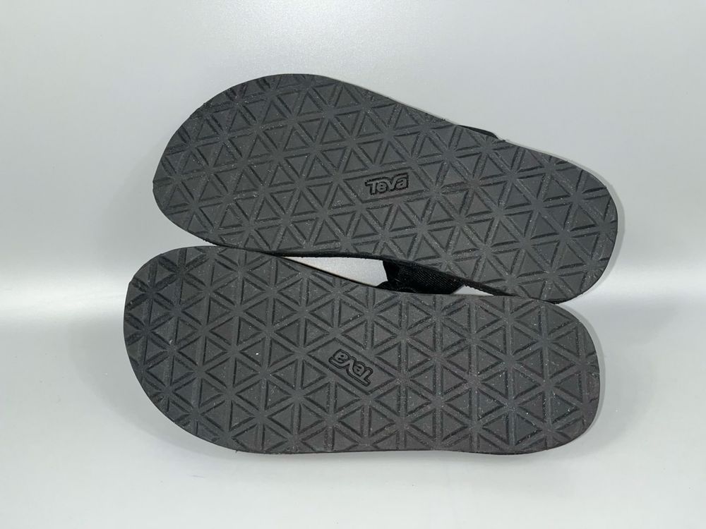 Сандалі Teva 39.5 розмір (по дліні 25 см)