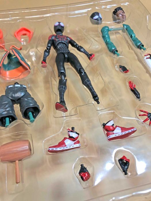 Человек паук Spider man Miles Morales  павук ДЕФЕКТ  читать описание