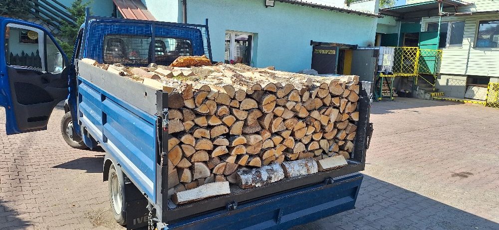 Drewno kominkowe opałowe transport