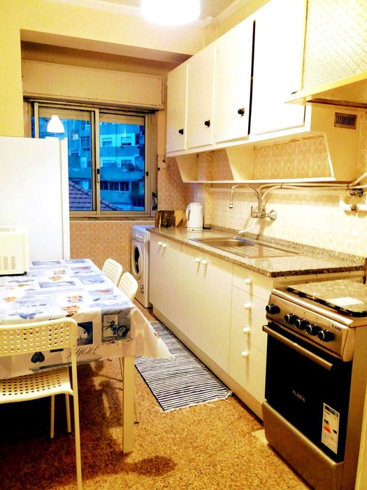 Quarto frente estacao CP Cacem com Recibo e Despesas incluidas