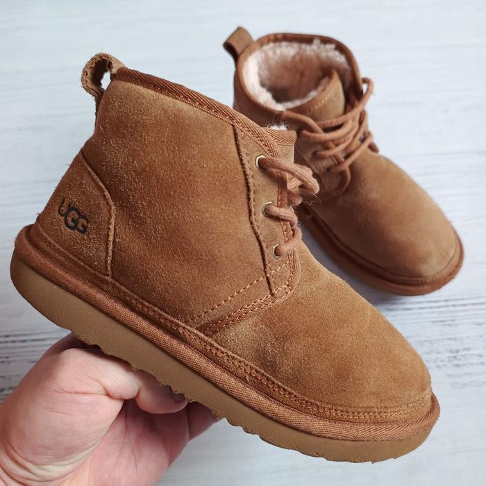 UGG оригінал на натуральному хутрі р35 на ніжку до 22см без нюансів