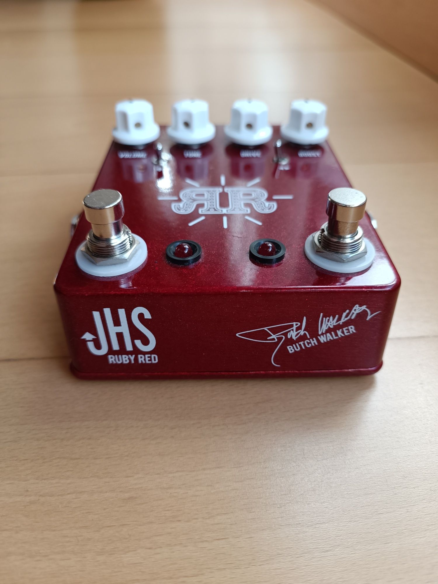 Pedal JHS ruby red