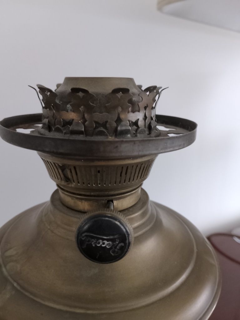 Stara lampa naftowa