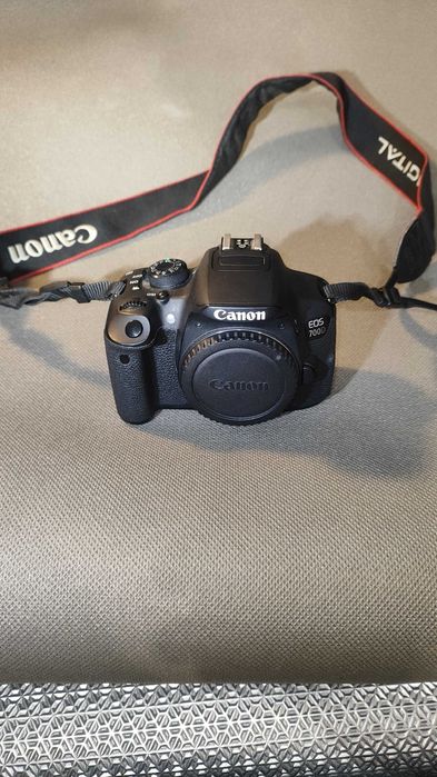 Aparat Canon 700d